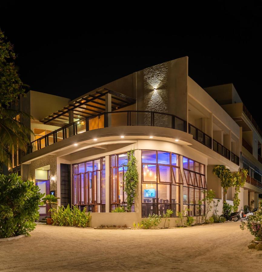 Velana Beach Hotel Maldives Maafushi Exterior foto